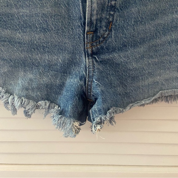 Madewell Perfect Jean Short in Bartow Wash - Tencel Denim - Picture 5 of 10